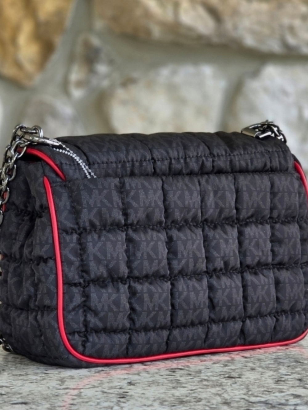 Michael Kors Soho 100% Quilted Nylon Shoulder/Crossbody Bag - Picture 2 of 9